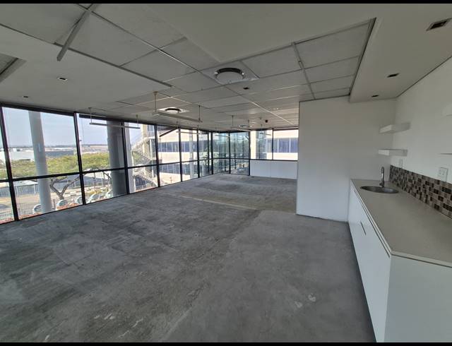 5,204M² OFFICE TO LET IN WOODMEAD